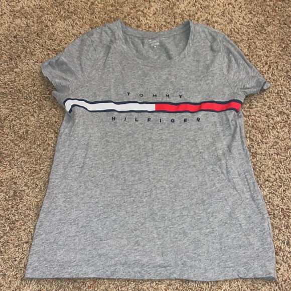 Tommy Hilfiger tee - Picture 1 of 2